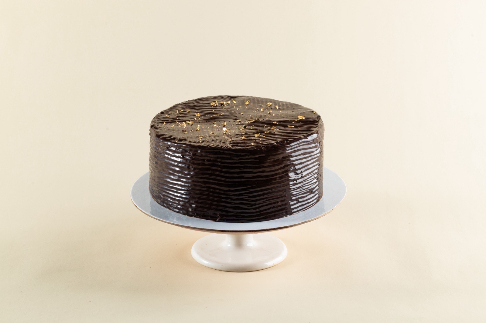 Umber Gold Cake